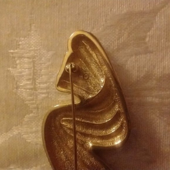 Vintage Gold Tone Shinny Finish Ribbon Brooch Flowy - Picture 2 of 5